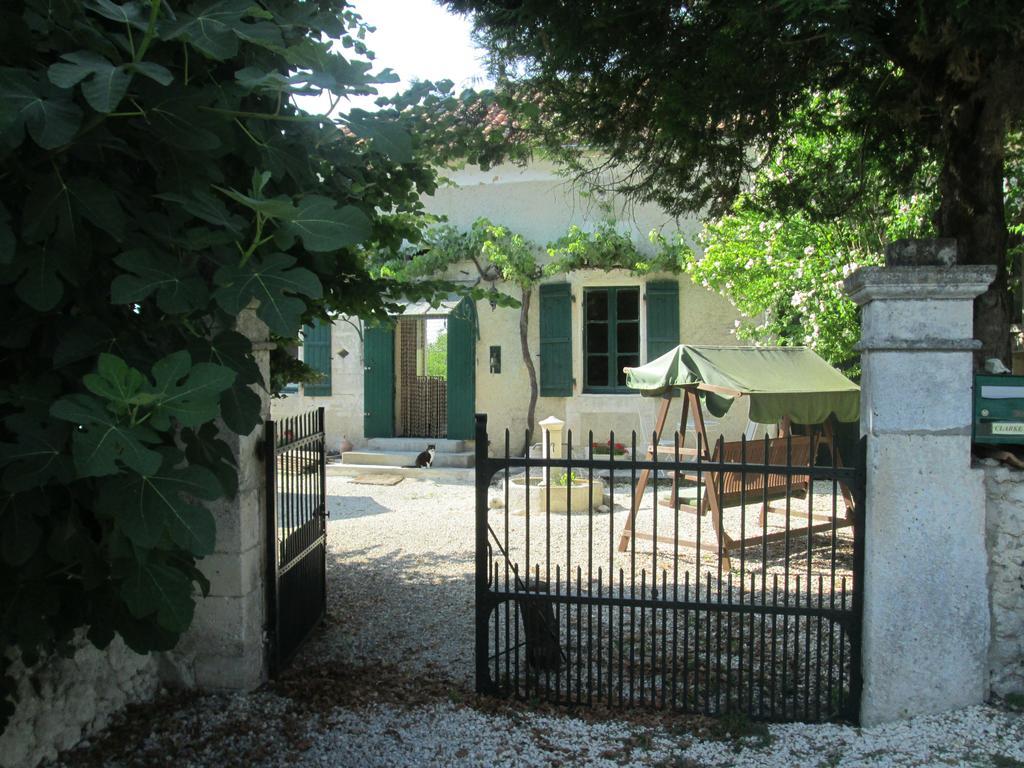 Le Petit Lavoir Saint-Paul-Lizonne ภายนอก รูปภาพ