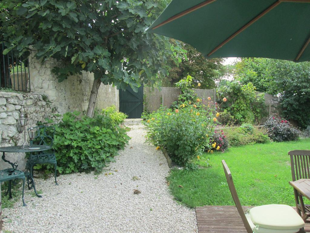 Le Petit Lavoir Saint-Paul-Lizonne ภายนอก รูปภาพ